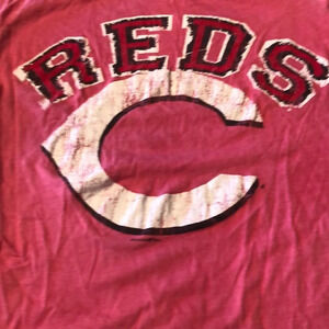 5th & Ocean Pink Cincinnati Reds Tee Shirt Small